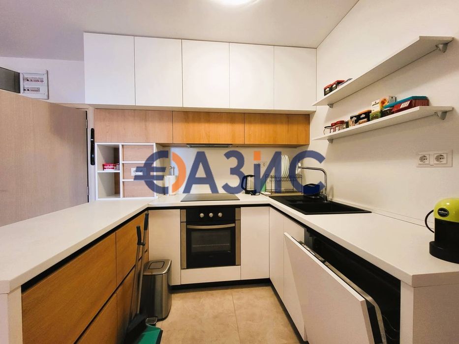 Продава се Тристаен апартамент в Свети Влас - 112 кв.м за 1300 €/кв.м - Снимка #11