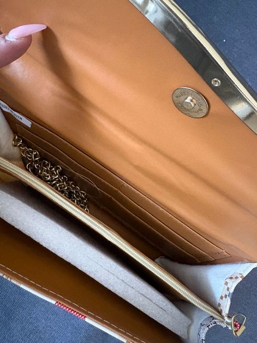 Цветна чантичка нова тип портмоне