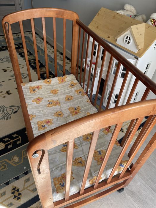 Кроватка детская