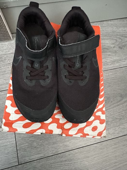 Маратонки Nike номер