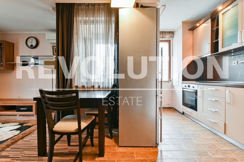 Дава се под наем Тристаен апартамент в София, Витоша - 90 кв.м за 825 € - Снимка #3