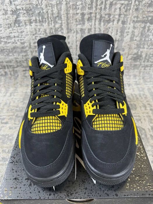 Sneakers Jordan4 yellow thunder