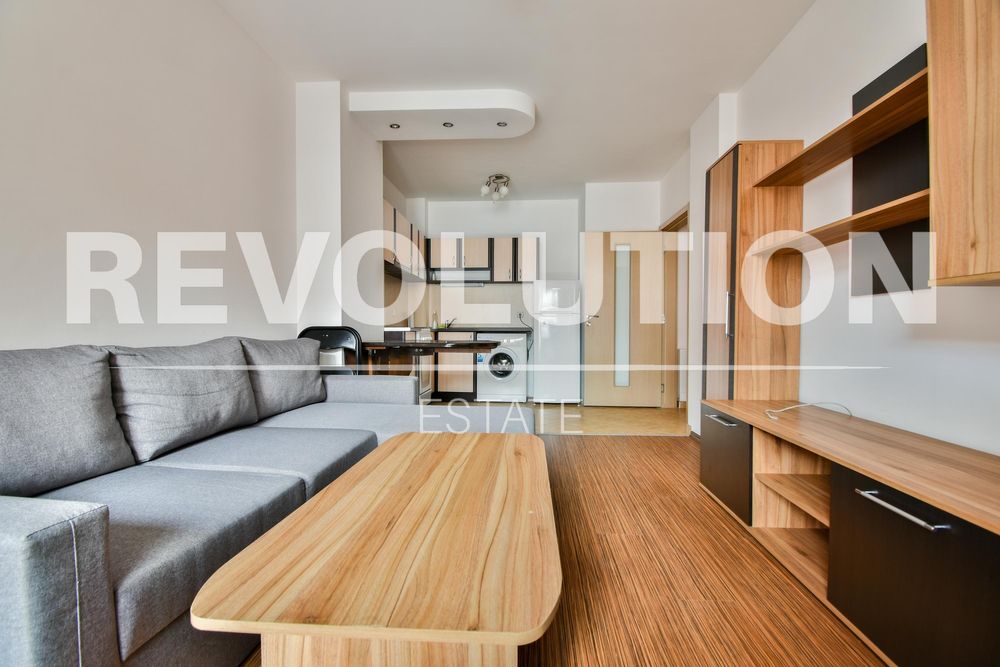 Двустаен апартамент в ж.к. Младост 4.