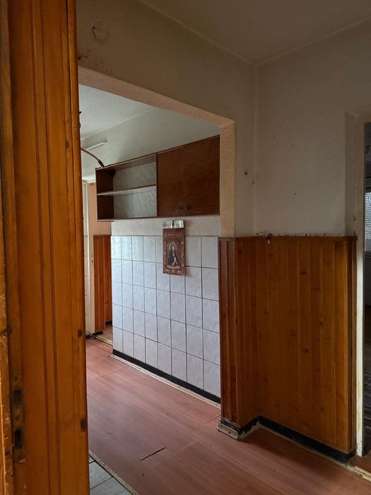 Vând apartament 2 camere, 35 mp – etaj 4 – Brad