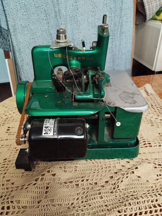 Продается оверлок