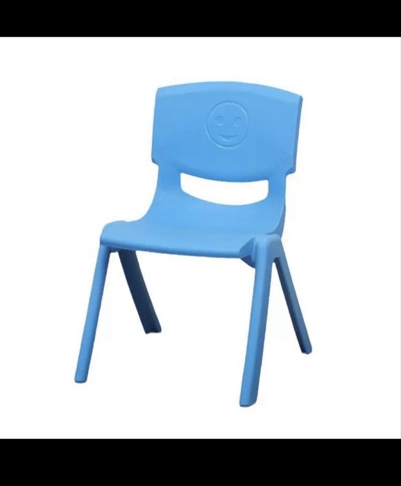 Стул пластиковый детский