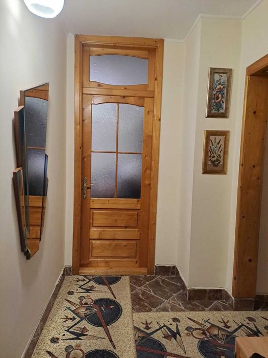 Apartament 3 camere decomandat, 74 mp, etaj 2, central – Bd. 1 Mai Ciuperca (M-uri), mobilat complet