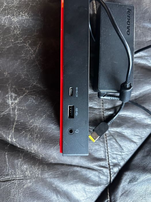 Lenovo ThinkPad universal thunderbolt 4 dock