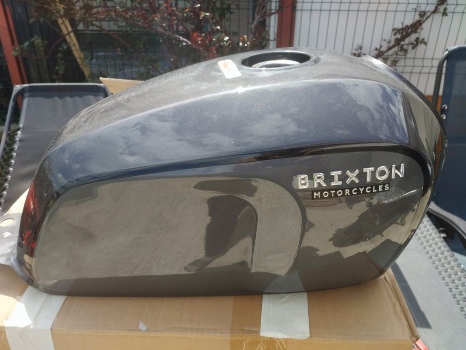 Rezervor motocicleta Brixton