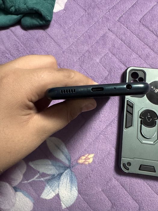 Vand samsung galaxi M13