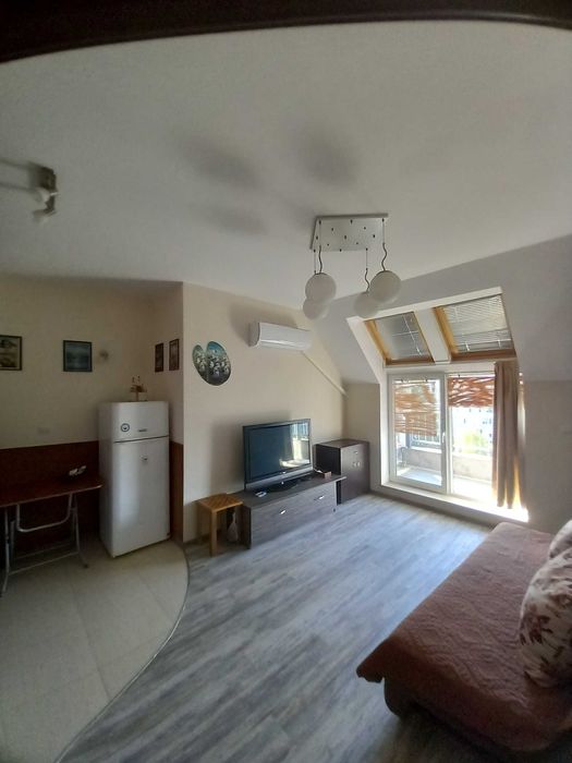 Дава се под наем Двустаен апартамент в Бургас, Лазур - 56 кв.м за 459 € - Снимка #7