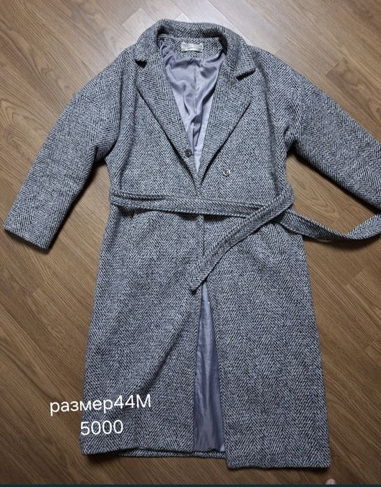 Куртки 48,Пальто 44