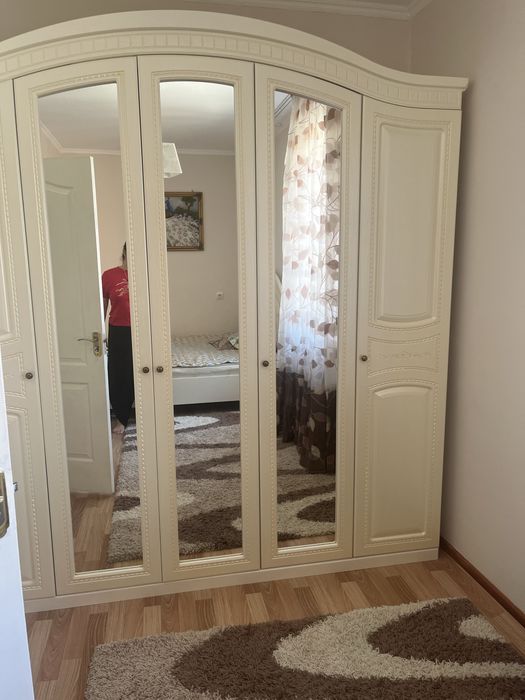 Спальный гарнитур