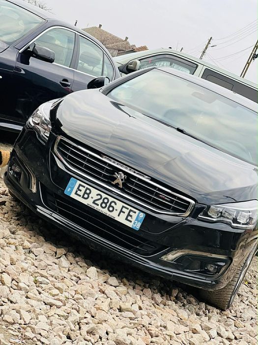 Vând Peugeot an 2018