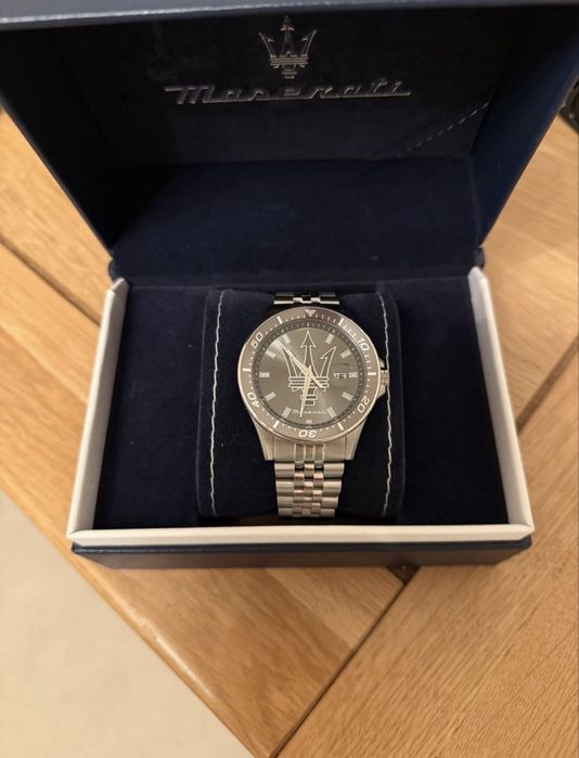 Ceas Maserati original fara cutie  se poate negocia