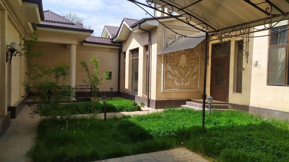 Продается дом 3.9 сотки Ракат Боши_Фасад 17м_бассейн и сауна