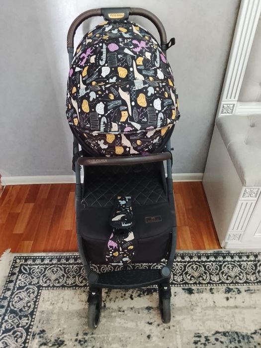 Продам прогулочную коляску