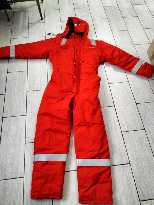 Зимний комбинезон.