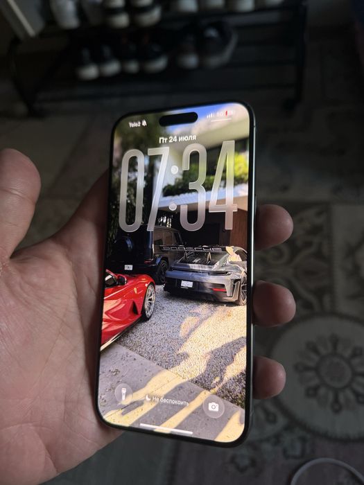 iPhone 15 Pro Max natural titanium