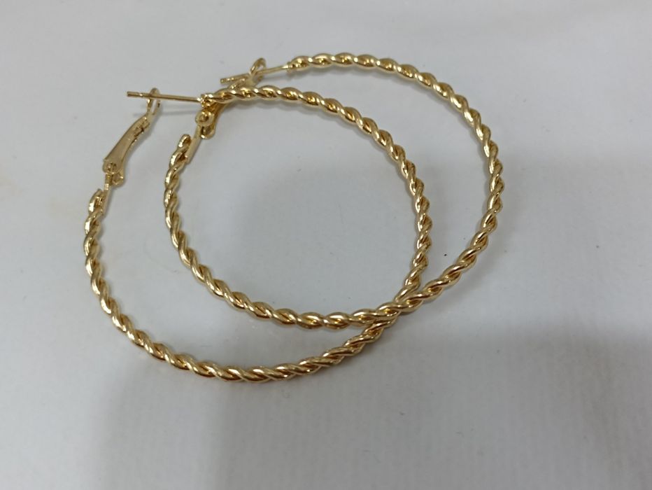 Серьги кольца новые