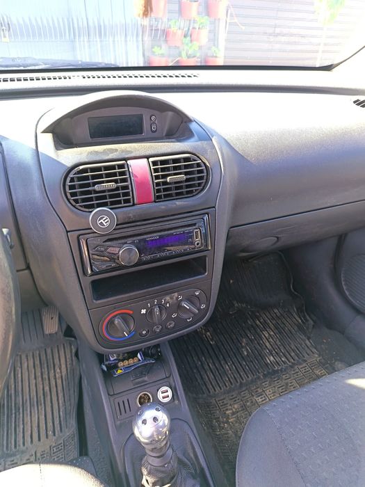 Vând Opel CORSA C