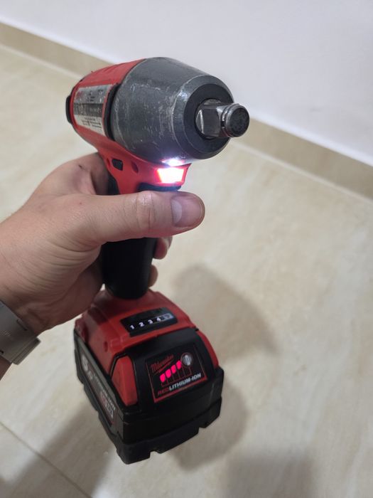 Pistol impact milwakee M18