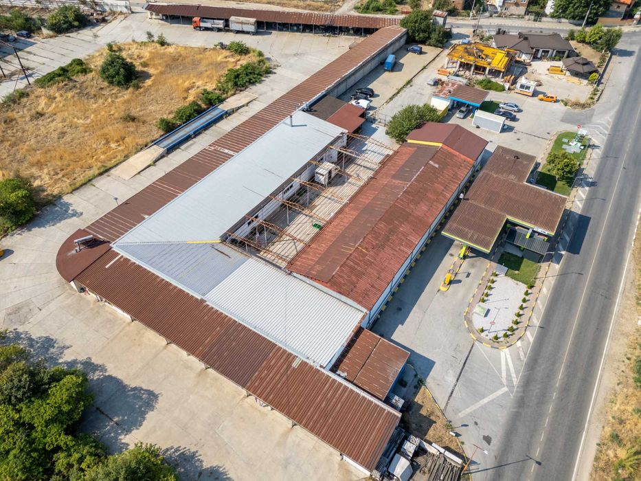 Дава се под наем Промишлена сграда в с. Йоаким Груево, Област Пловдив - 1400 кв.м за 2295 € - Снимка #4