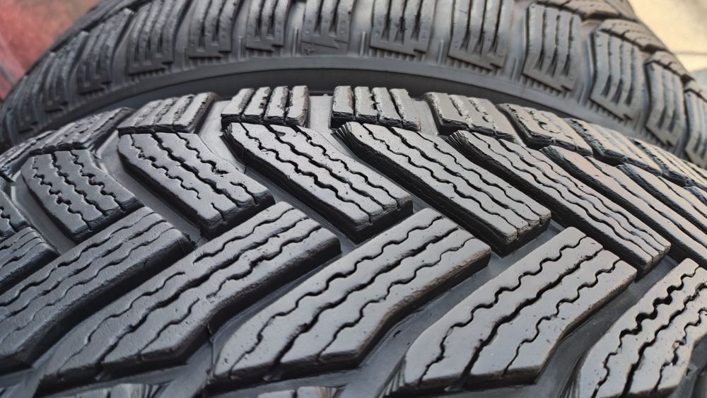 4бр.зимни гуми 205/60/16 Michelin Alpin6
dot24