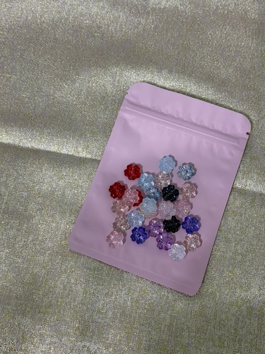 бусины в виде цветков