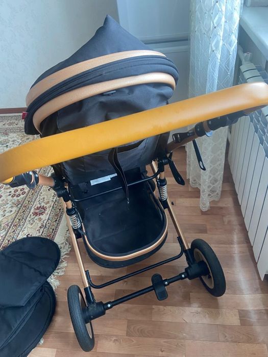 Продам детскую коляску