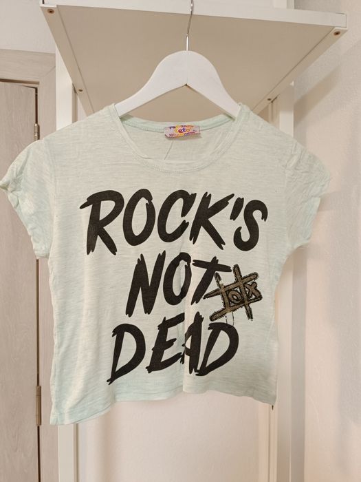 Tricou fete Rock's not dead măsura XS
