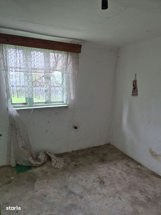 Casa P+1, 3 camere dec, cu CT, AC, 1685mp, deschidere 67 m