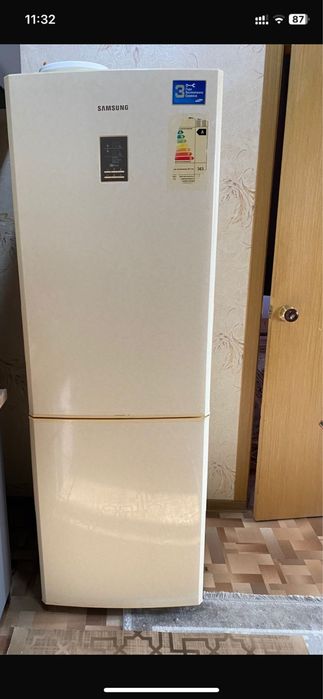 Продам отличный холодильник