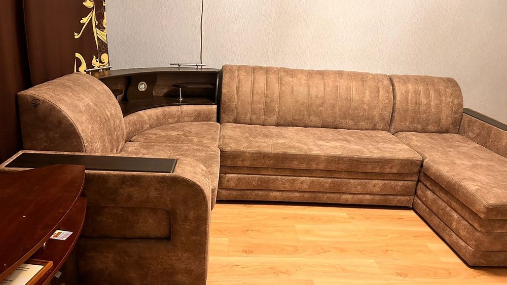 Продаётся Диван..