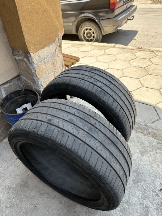 245/40/19 Летни гуми 2бр