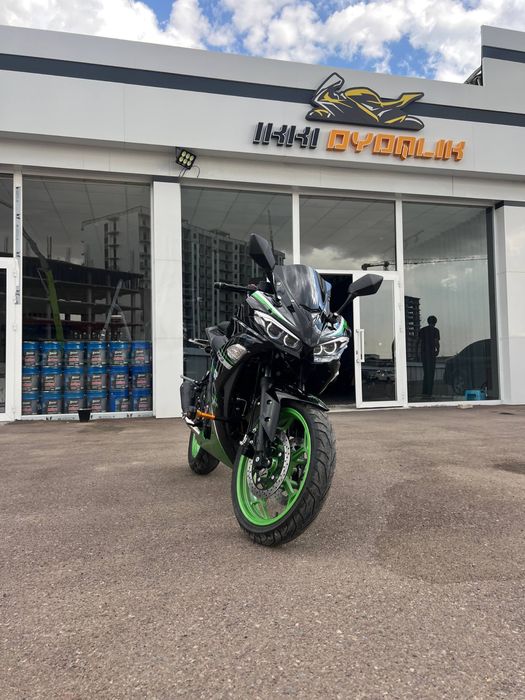 Yamaha R3 replica 250 cc incektor