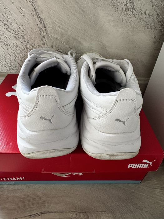 Оригинални дамски бели маратонки Puma