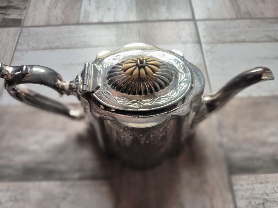 Посребрен английски чайник, 1872-1894 Henry Wilkinson,Sheffield-Антика
