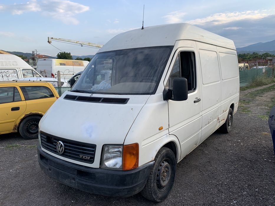 НА ЧАСТИ! Volkswagen LT 2.5 TDI Теглич ANJ без ръжди