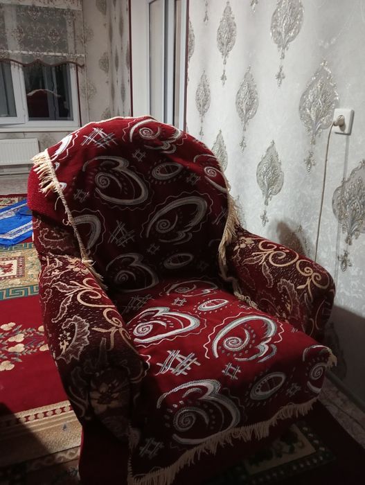 Красный кресла норм состояние