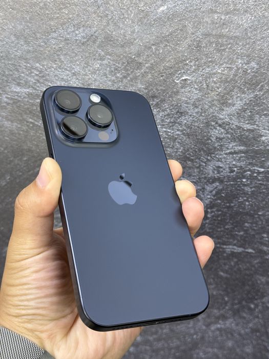 iPhone 15pro с гарантией