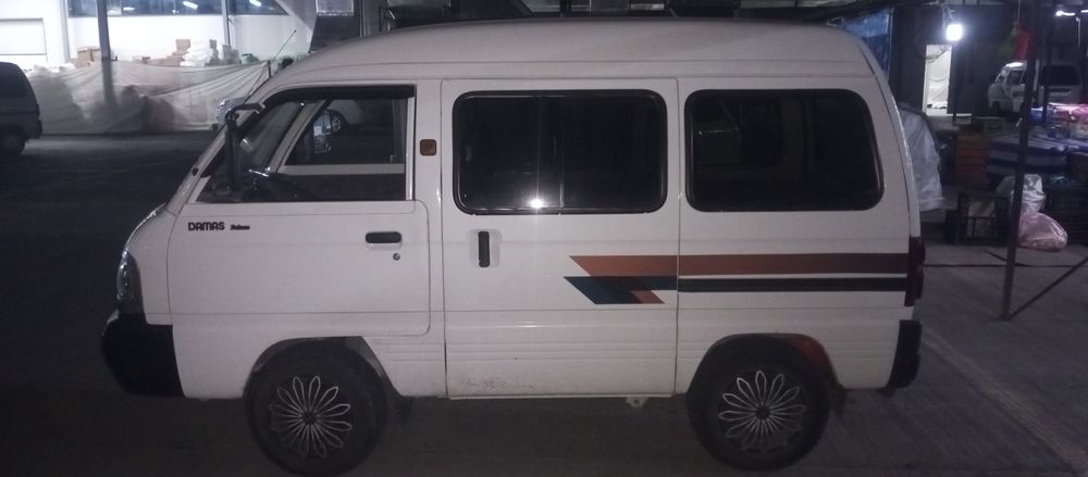 Chevrolet Damas deluxe