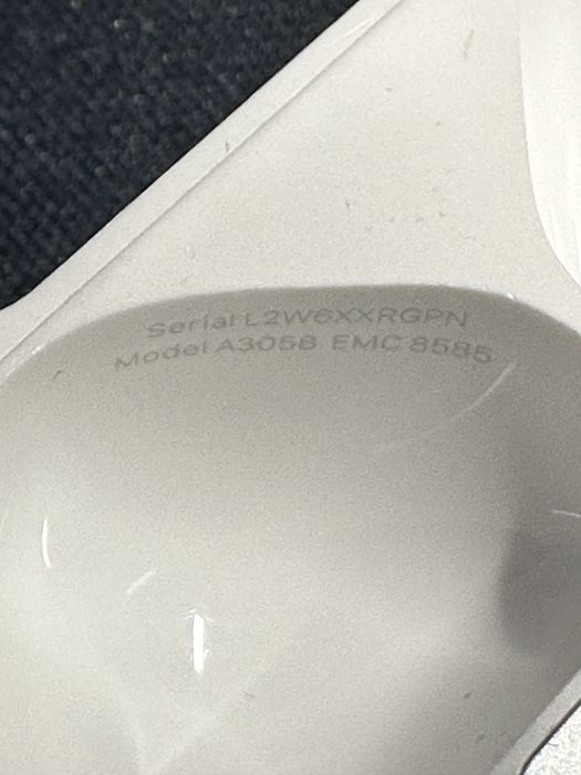 Продам кейс от air pods 4 (без шумодава)