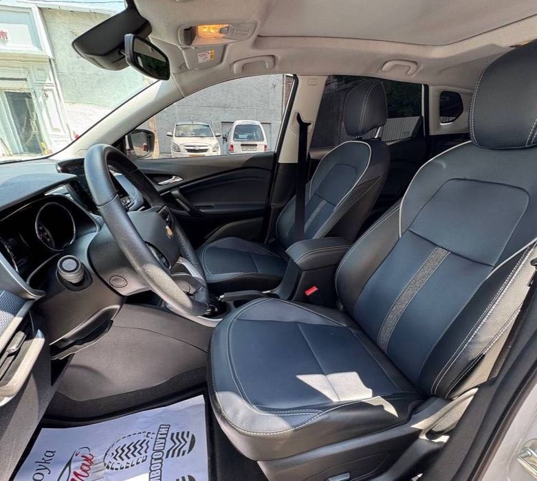 Продаётся Chevrolet Tracker Turbo 2, 2024 года выпуска.