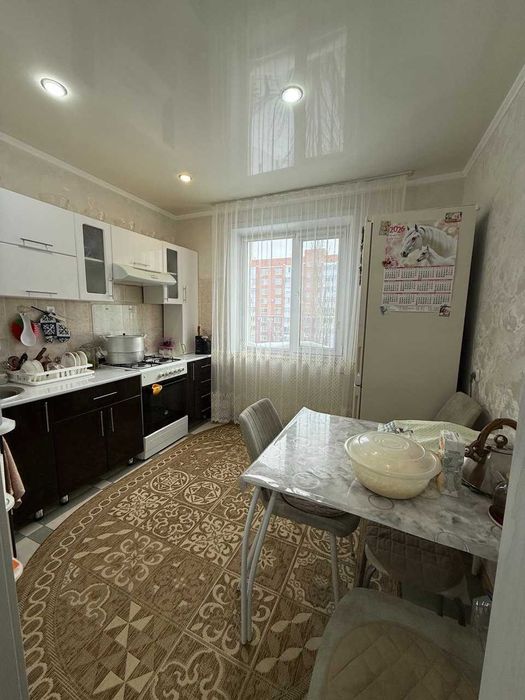 2-комн. квартира, 50.5м², 6-й микрорайон.