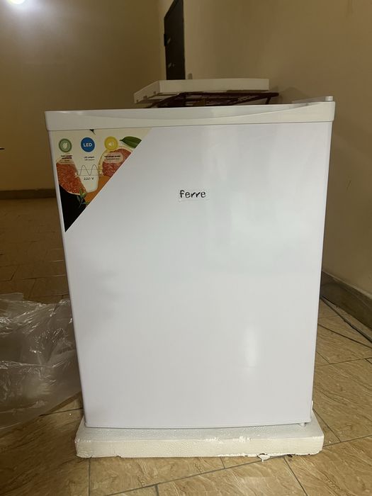 Ofis va Kabinet uchun Mini xolodilnik Yengi