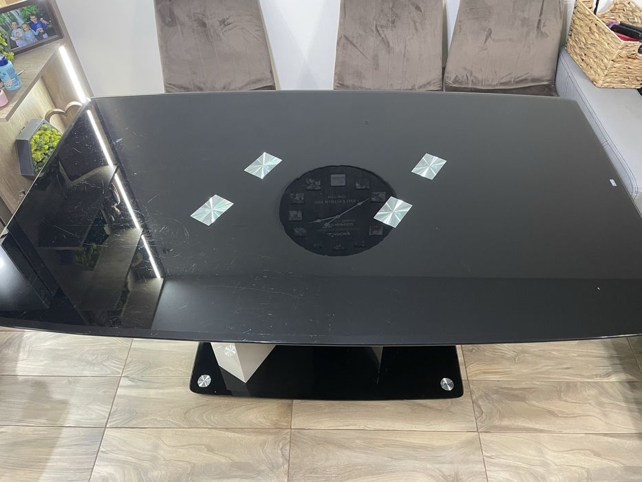 Голяма холна маса