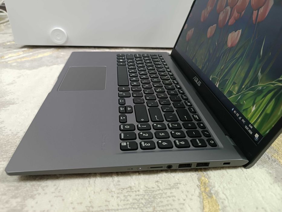 Ноутбук ASUS Vivobook Современный.