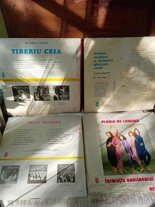 17 bucăți discuri de vinil din perioada comunistă