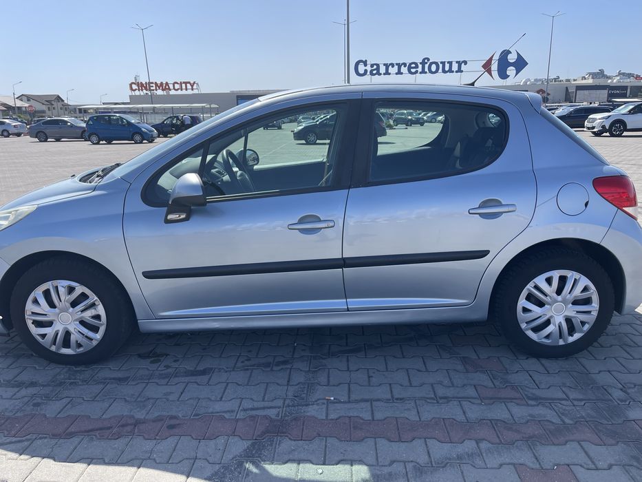 Vand Peugeot 207 -1.4 benzina + GPL  din fabrică!